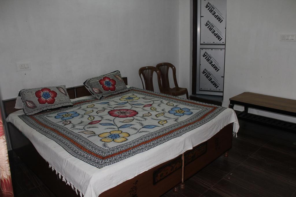 Mohinder & Mohindra Home Stay Bīr Esterno foto