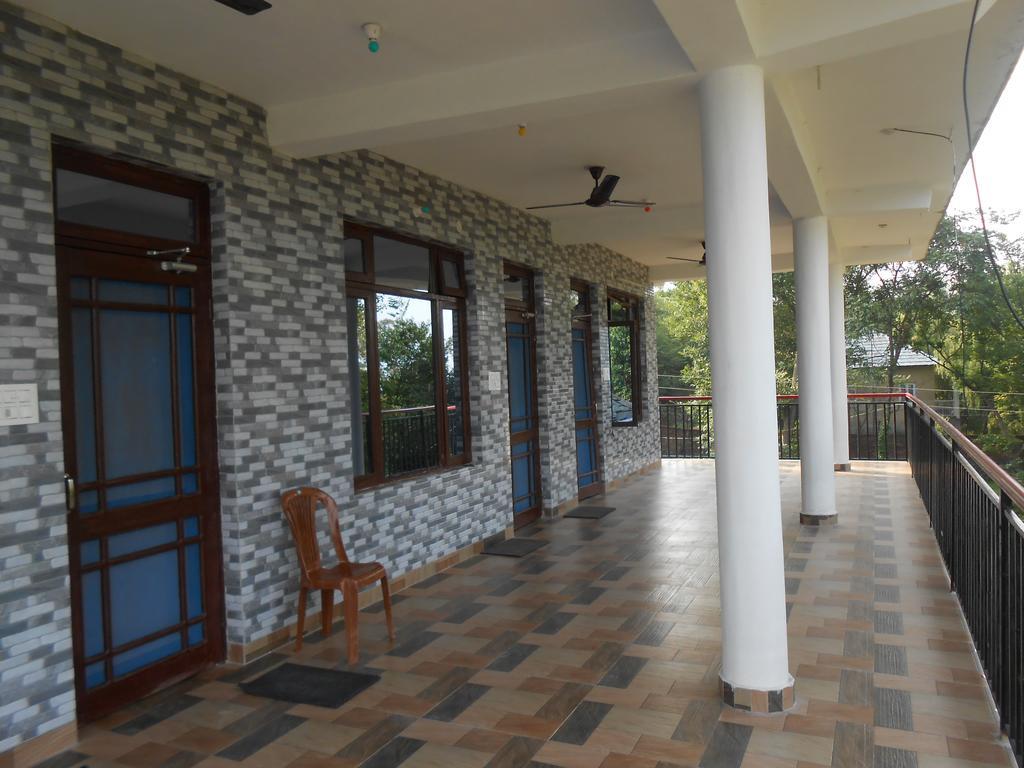 Mohinder & Mohindra Home Stay Bīr Esterno foto